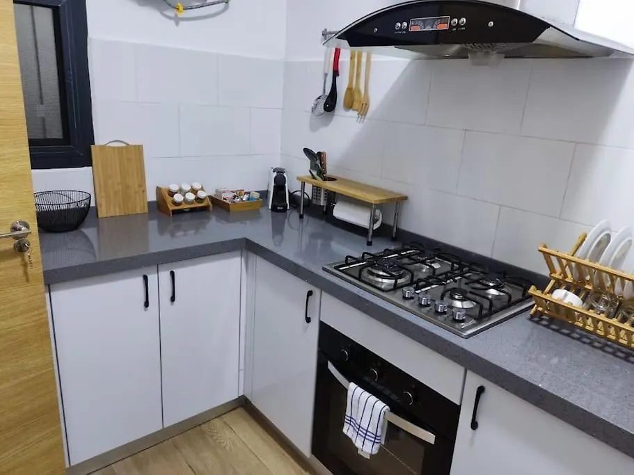 Superbe Appartement Avec Parking Gratuit Et Garde Dakar 0*,